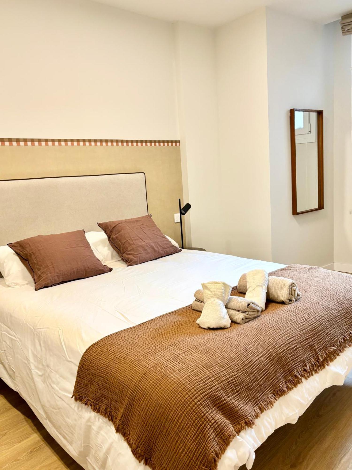 Apartamentos Catedral I Valladolid Eksteriør billede